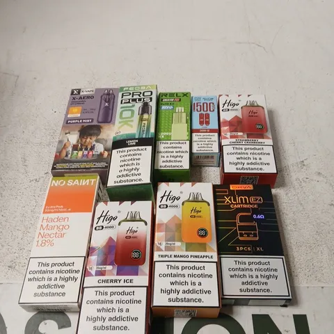 APPROXIMATELY 25 ASSORTED E-CIGARETTE & VAPING ITEMS IN VARIOUS BRANDS TO INCLUDE HIGO, X-VAPE, OXVA ETC 