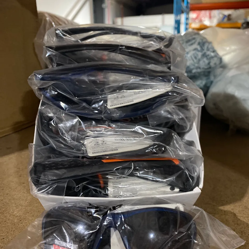 4 BOXES OF BRAND NEW PAIRS OF SUNGLASSES