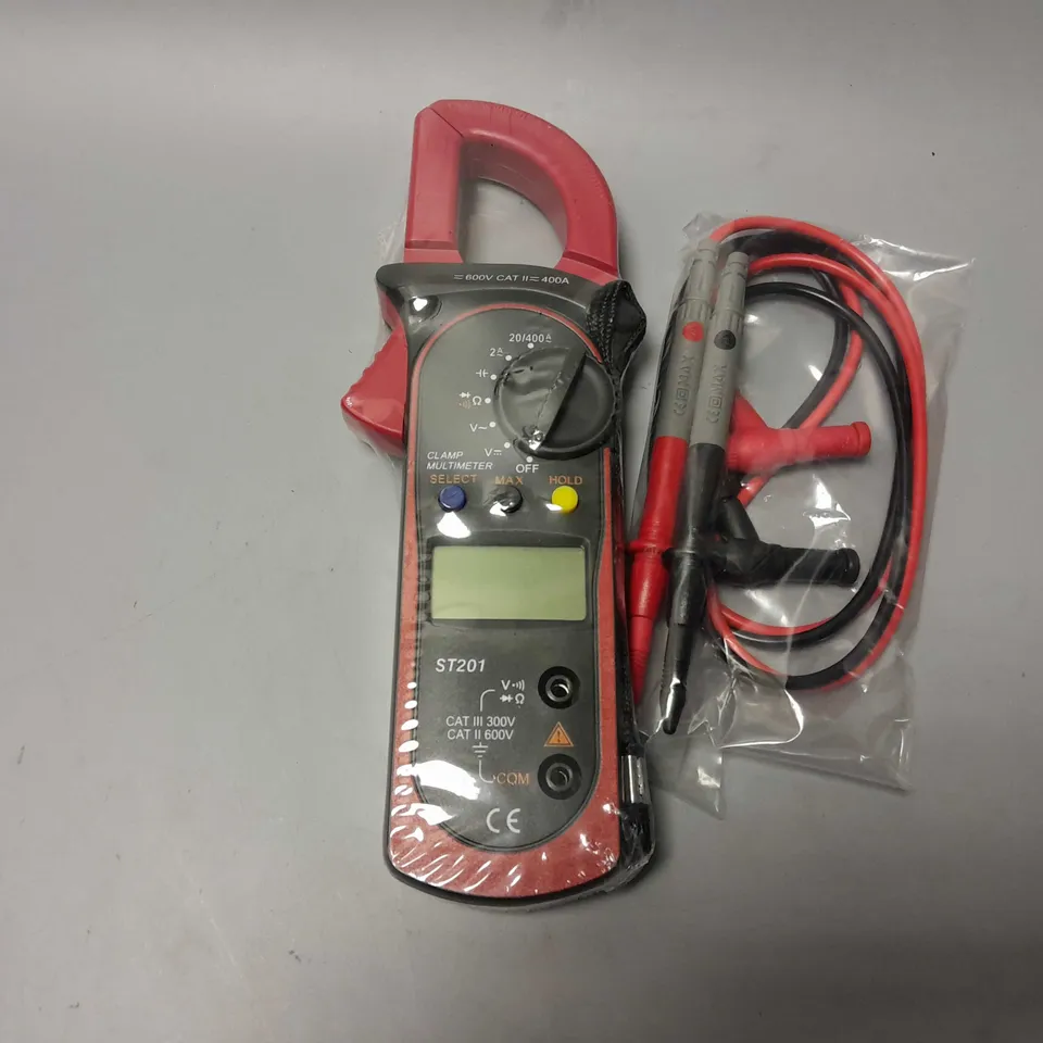 BOXED DIGITAL CLAMP METER ST200 SERIES