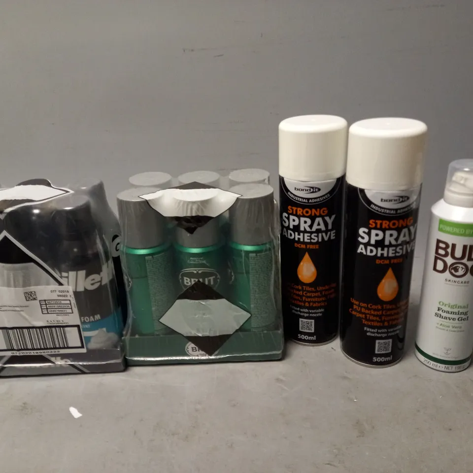 APPROXIMATELY 15 ASSORTED AEROSOLS TO INCLUDE GILLETTE SHAVE FOAM, BRUT ORIGINAL DEODRANT, AND BULL DOG SHAVING GEL ETC. 