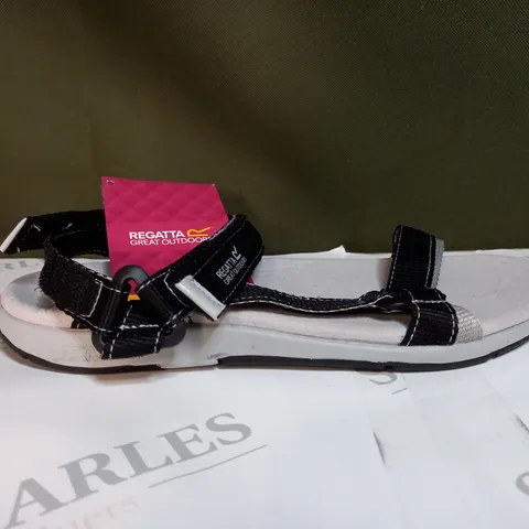 REGATTA LADY SANTA SOL SANDALS SIZE 5