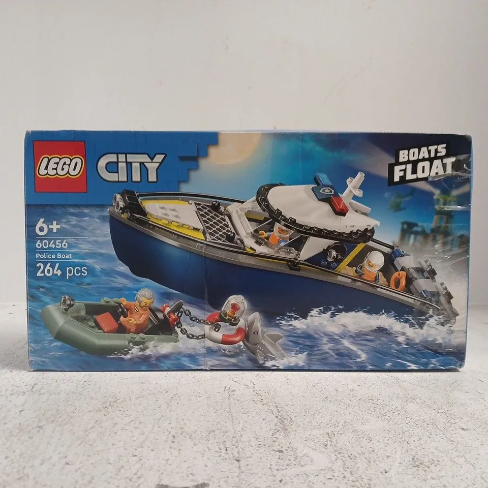 LEGO CITY POLICE BOAT (60456)