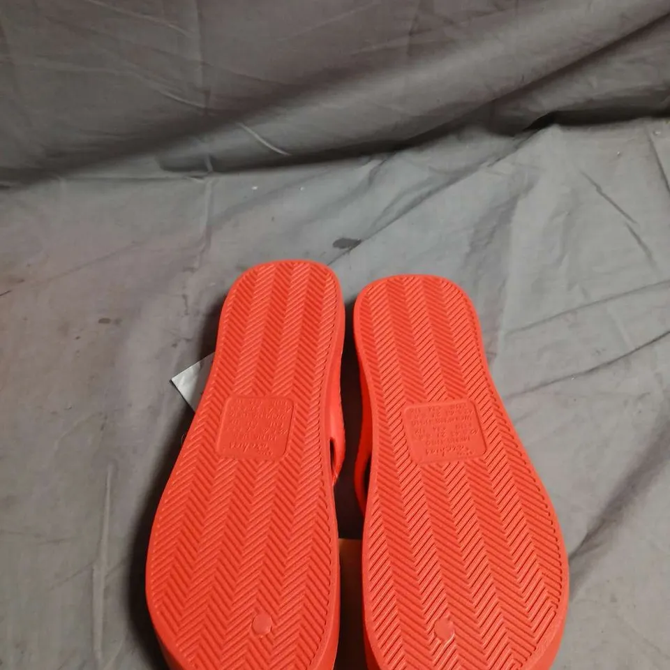 ARCHIES ARCH SUPPORT FLIP FLPOS - UK SIZE 8-8.5 