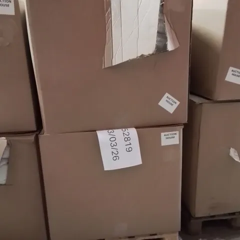 PALLET CONTAINING A LARGE QUANTITY OF BEDDING PRODUCTS TO INCLUDE:DUVETS,PILLOWS,ETC