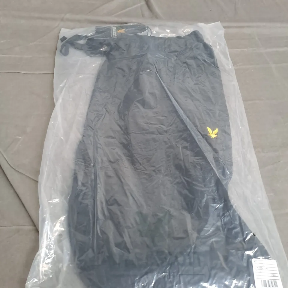 LYLE AND SCOTT BLACK SWEAT PANTS SIZE S