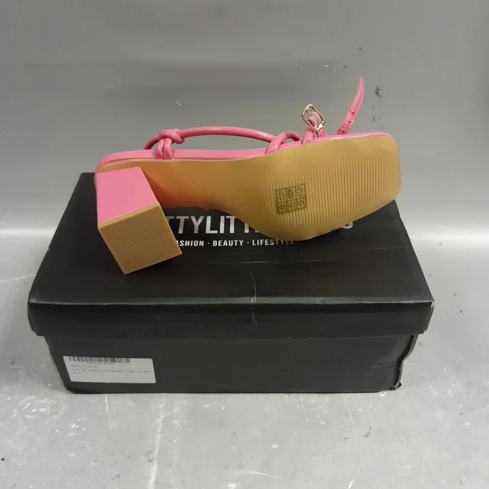 BOXED PAIR OF PRETTYLITTLETHING PINK SQUARE STRAPPY TUBE BLOCK HEELED SANDALS - 4