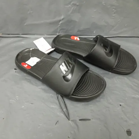 NIKE VICTORI ONE SLIDE BLACK UK 11 