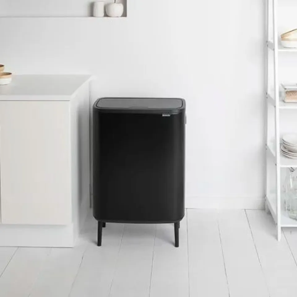 BOXED BRABANTIA BO HI 30 LITRE + 30 LITRE TOUCH BIN WITH 2 INNER BUCKETS