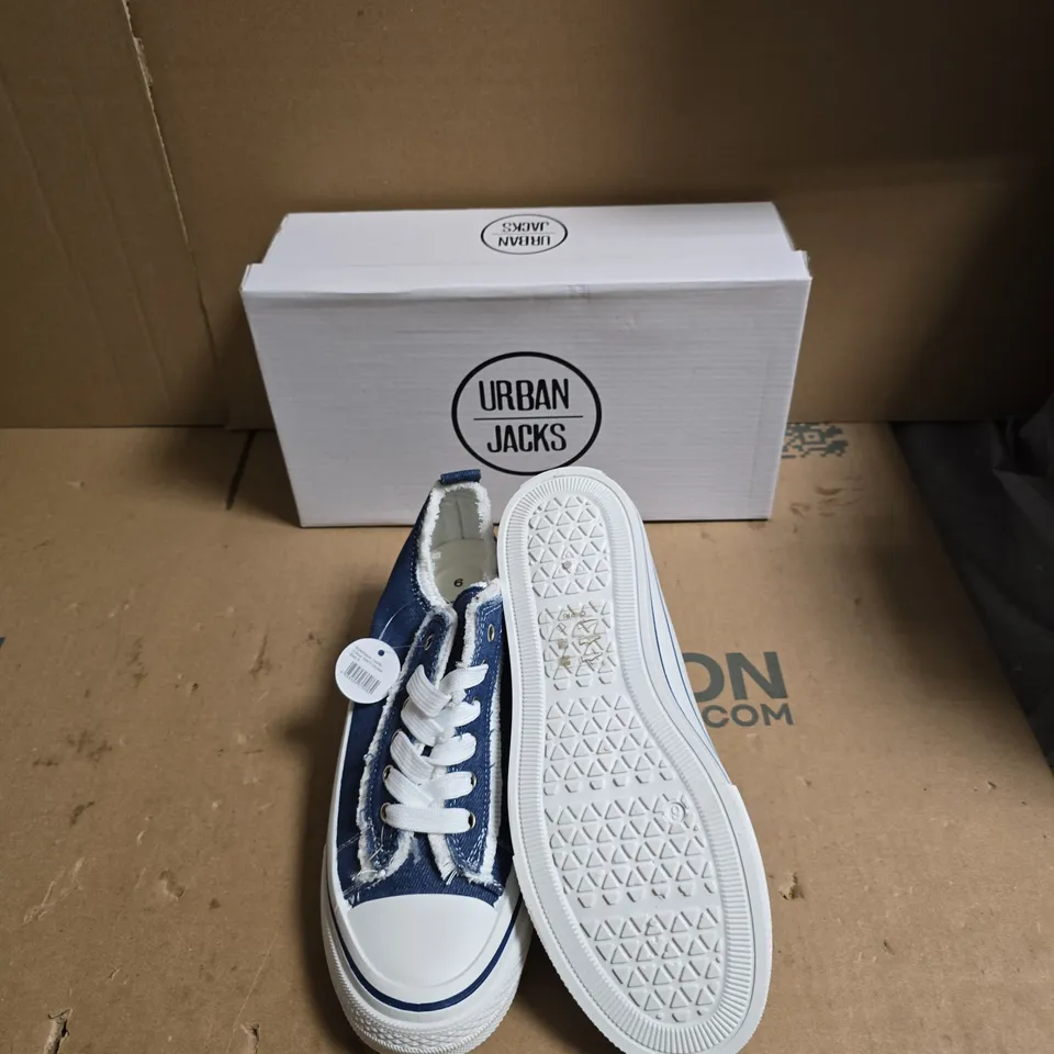 URBAN JACKS DENIM SNEAKERS BLUE WITH FAUX-FUR LINING - UK SIZE 6 