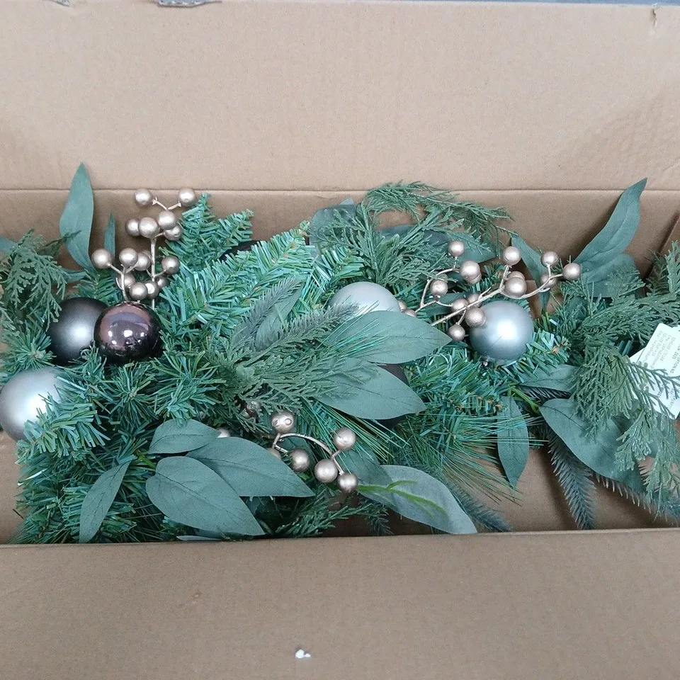 NORDIC TEARDROP CHRISTMAS WREATH - 70 CM