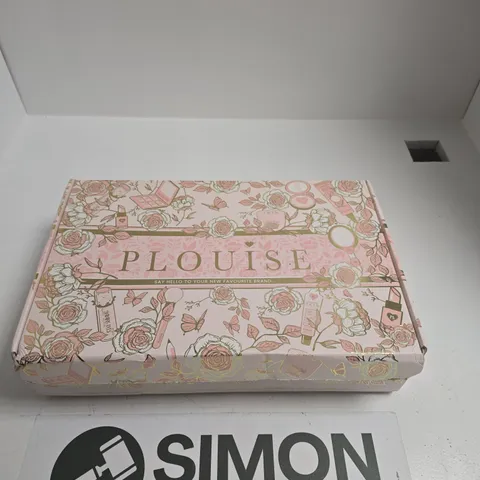 P LOUISE MAKEUP GIFT SET – PINK FLORAL BOX