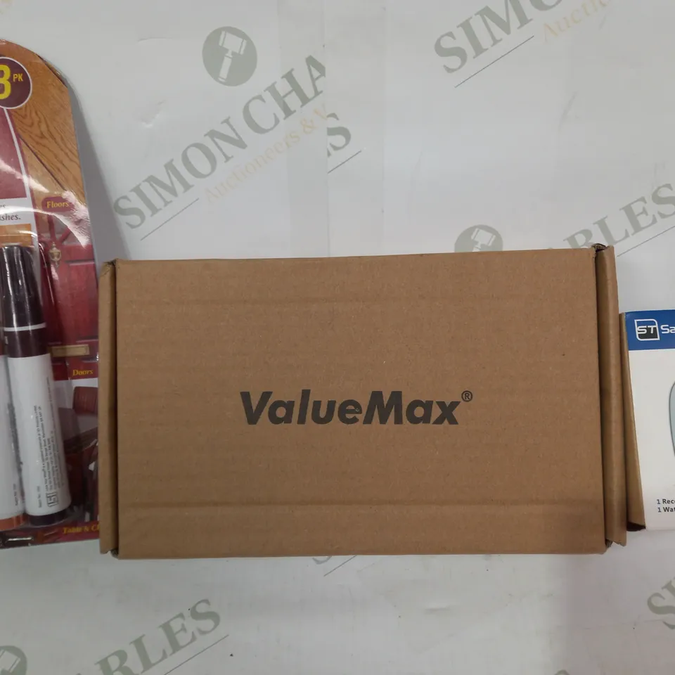 LOT OF APPROXIMATELY 10 ASSORTED HOUSEHOLD ITEMS TO INCLUDE WIRELESS DOORBELL, VALUE MAX STAPLE GUN, FURNITURE TOUCH-UP MARKERS, ETC