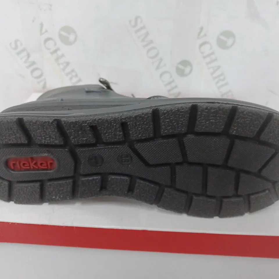 BOXED RIEKER WATER RESISTANT BOOTS IN BLACK - SIZE 38