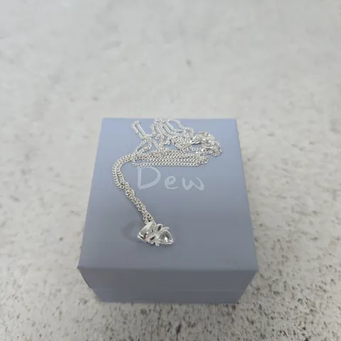 DEW SILVER CHAIN NECKLACE WITH HEART PENDANT