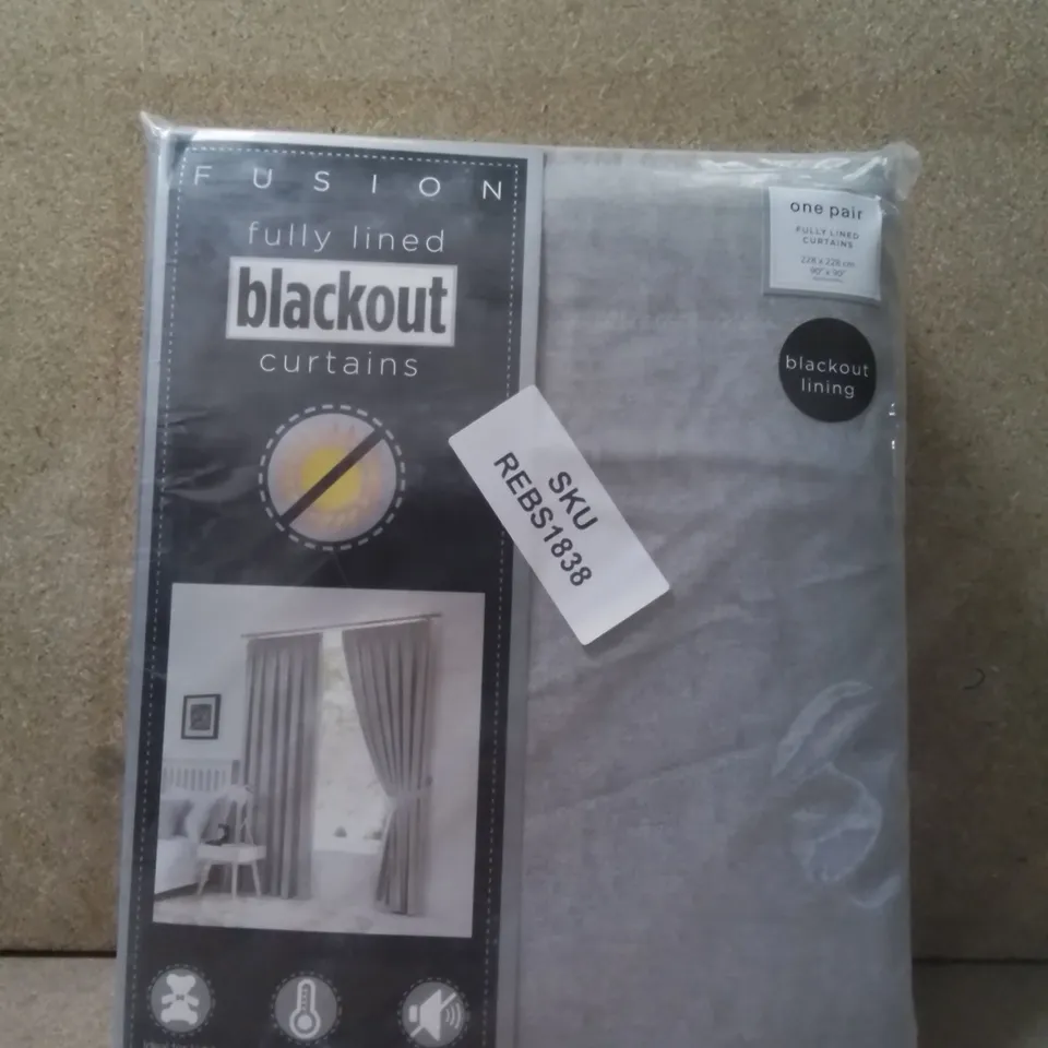 BRAND NEW FUSION FULLY LINED BLACKOUT CURTAINS 228CM X 228CM - LIGHT GREY