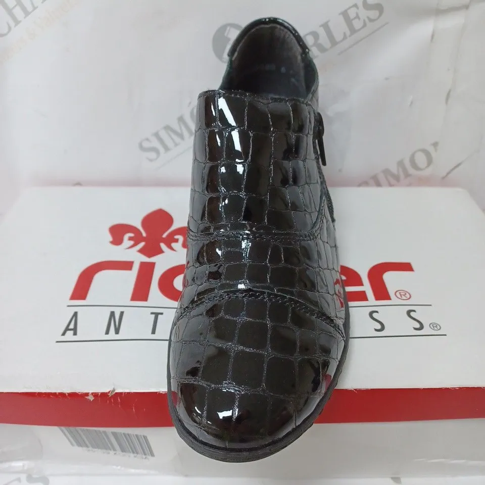 BOXED RIEKER LOW HEELED SHOE BOOTS, BLACK CROC - SIZE 3.5