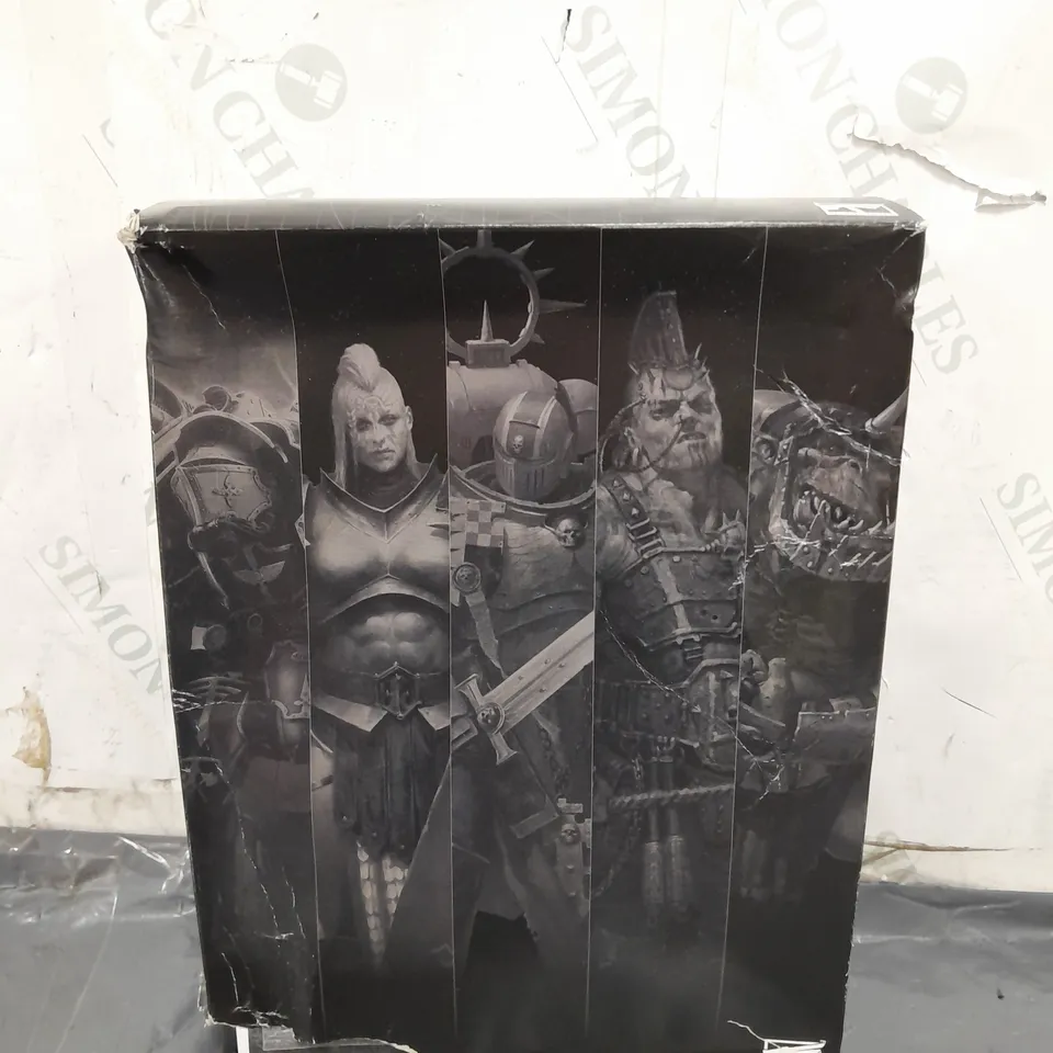 BOXED WARHAMMER AGE OF SIGMAR GLOOMSPITE GITZ: BAD MOON LOONSHIRE