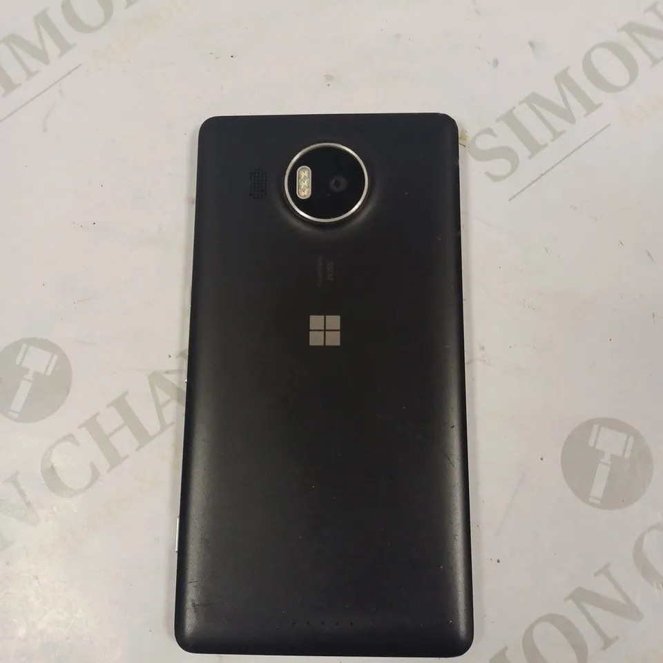 MICROSOFT LUMIA 950 MOBILE PHONE