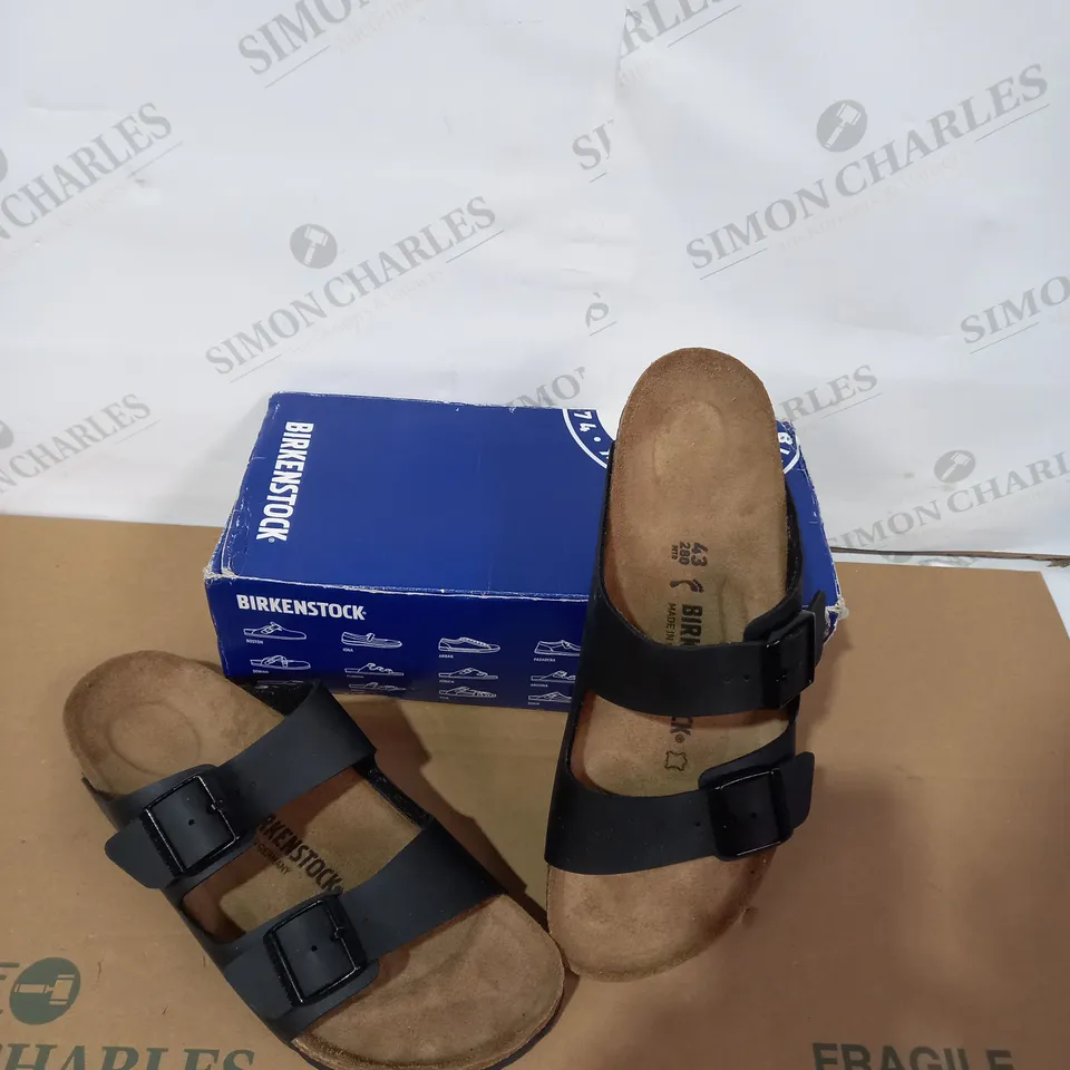 BOXED PAIR OF BIRKENSTOCK SANDALS SIZE 43