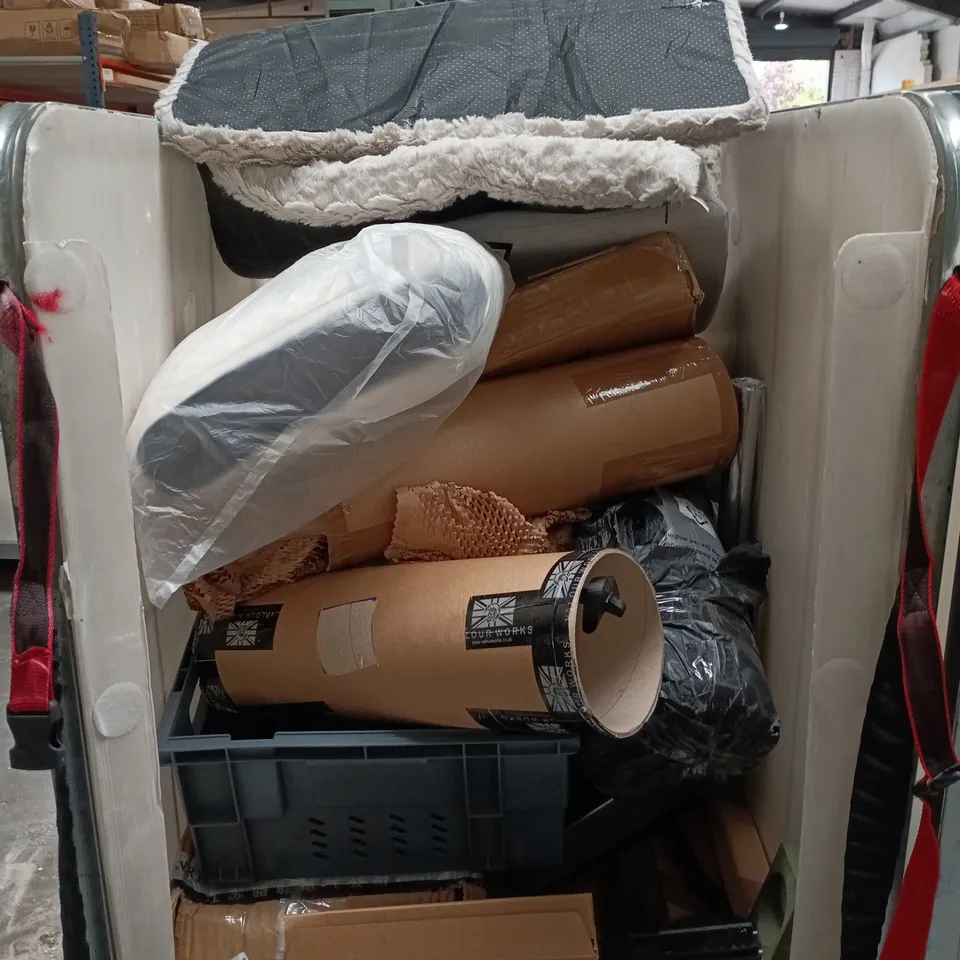 CAGE OF APPROXIMATELY 15 ASSORTED ITEMS TO INCLUDE PILLOW, SEAT PAD, PET PILLOW ETC