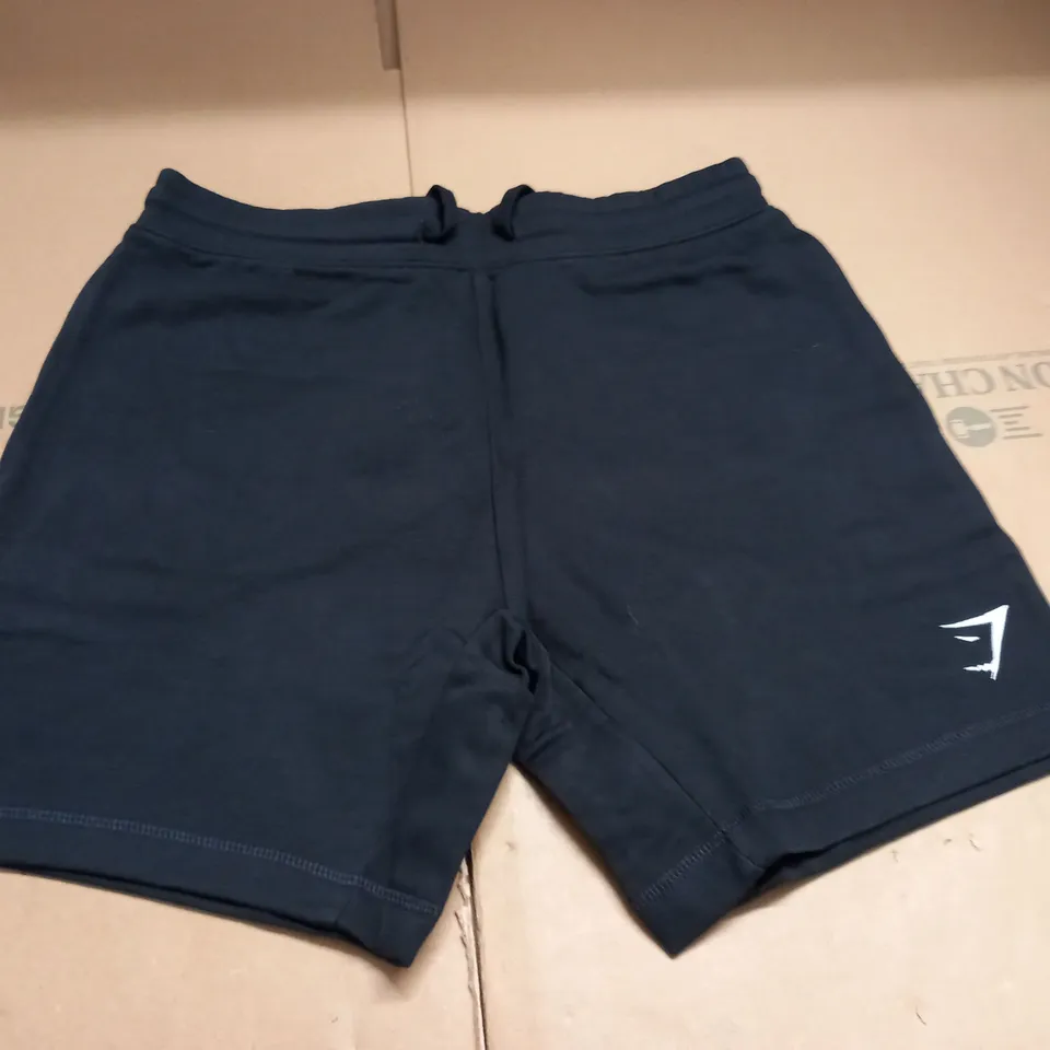 GYMSHARK BLACK FLEECE SHORTS - M