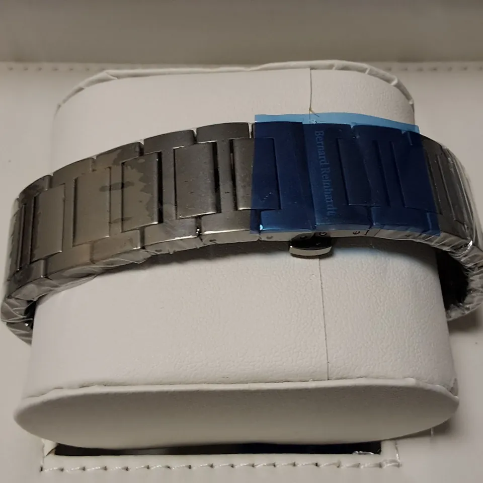 BERNARD REINHARDT STAINLESS STEEL GENTS WATCH WITH GREY TEXTURED FACE IN GIFT BOX