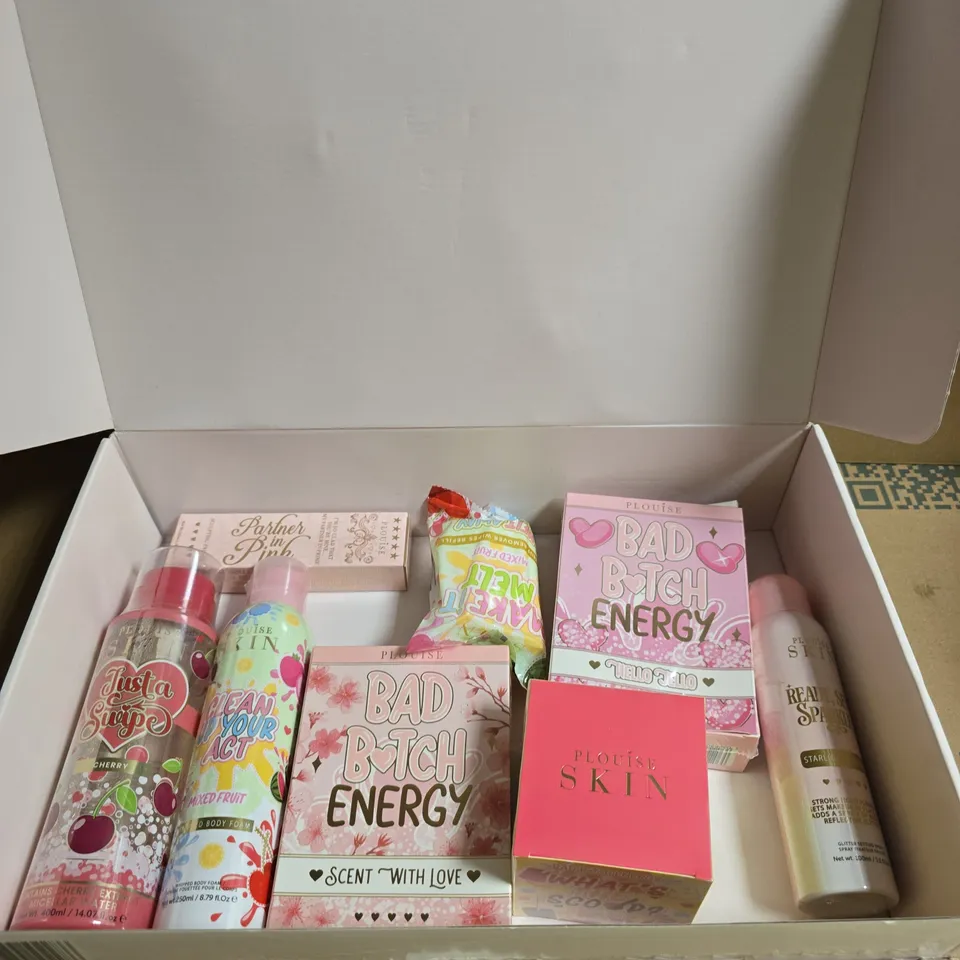 PLOUISE BEAUTY BOX TO INCLUDE CLEAN UP YOUR ACT WHIPPED BODY FOAM, GLITTER SETTING SPRAY AND MAKE IT MELT MAKE UP WIPES