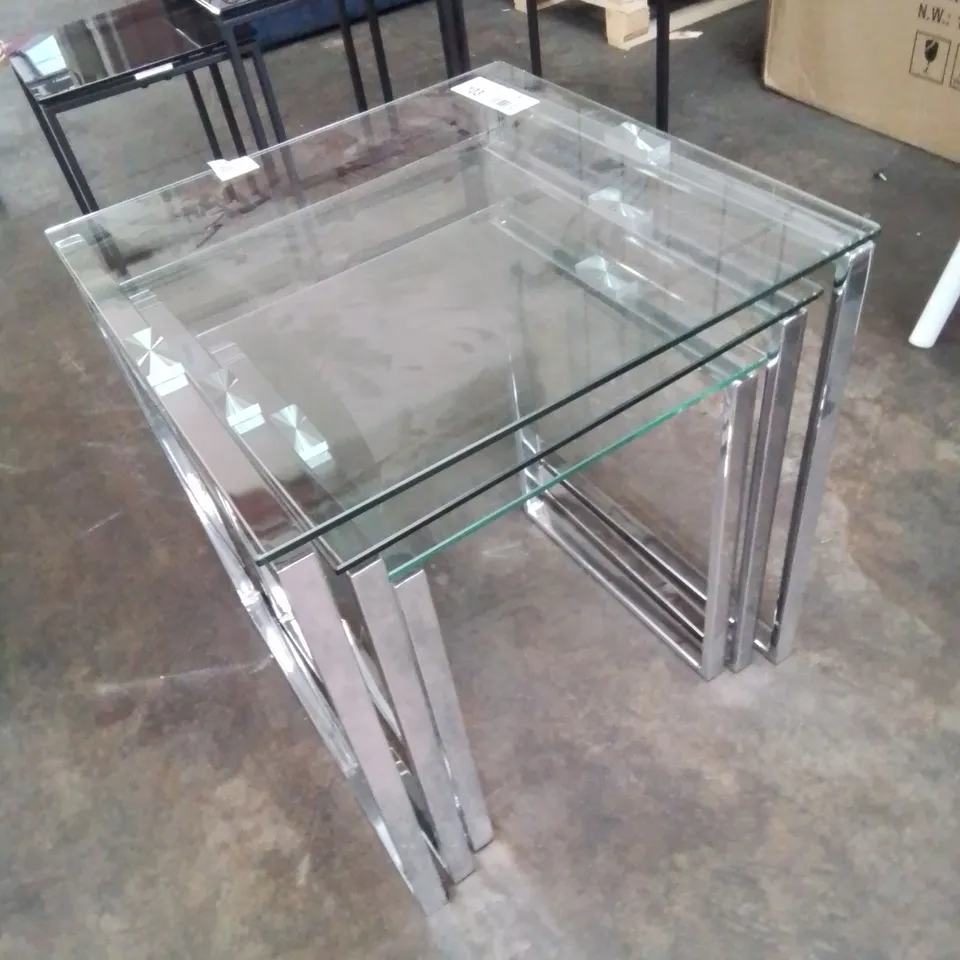 GLASS AND CHROME METAL LEGS NEST OF 3 SQUARE TABLES
