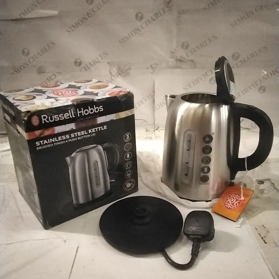 BOXED RUSSELL HOBBS STAINLESS STEEL KETTLE 