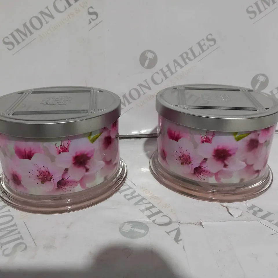 DCORATIVE FLOWER CANDLE SET 