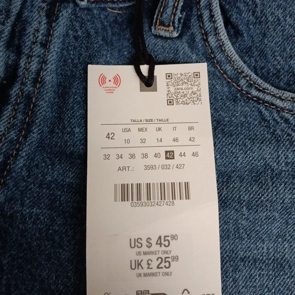ZARA DENIM SHORTS – WOMEN'S, (US 10 / EU 42), BLUE
