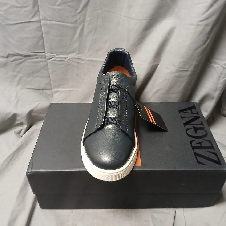BOXED ZEGNA MEN'S LEATHER SNEAKER – NAVY, UK 9 (EU 43)
