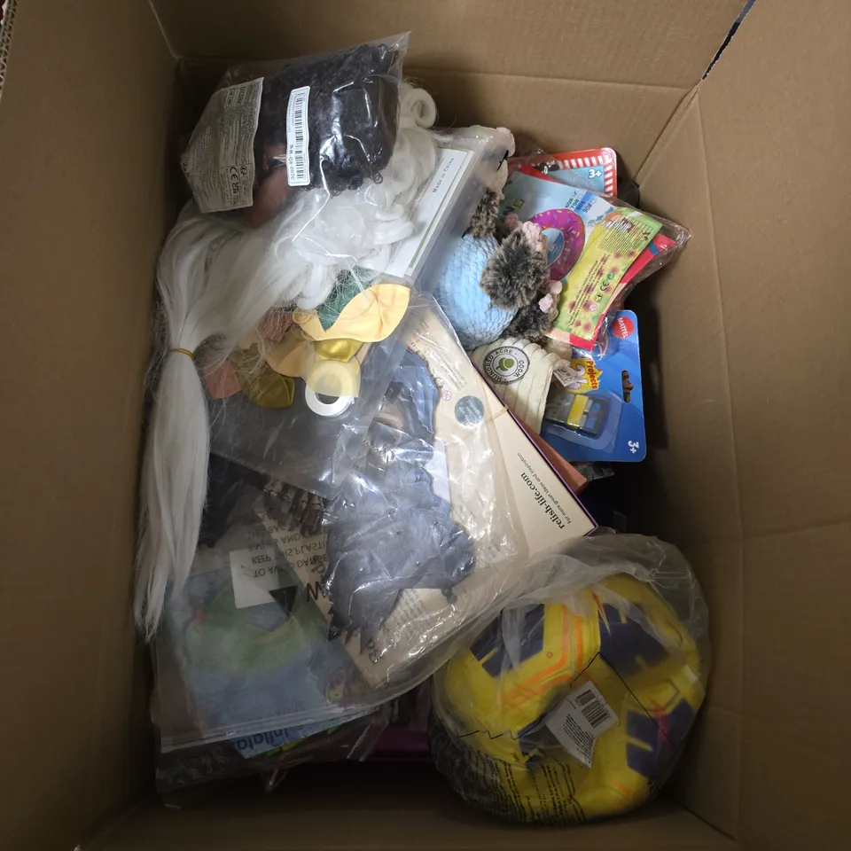 LARGE QUANTITY OF ASSORTED TOYS AND GAMES TO INCLUDE - DISNEY PUZZLE , HOT WHEELS , ETC