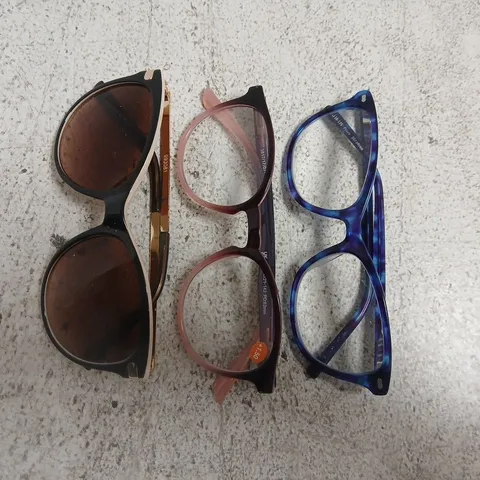 APPROXIMATELY 12 ASSORTED PAIRS OF GLASSES IN VARIOUS STYLES AND COLOURS