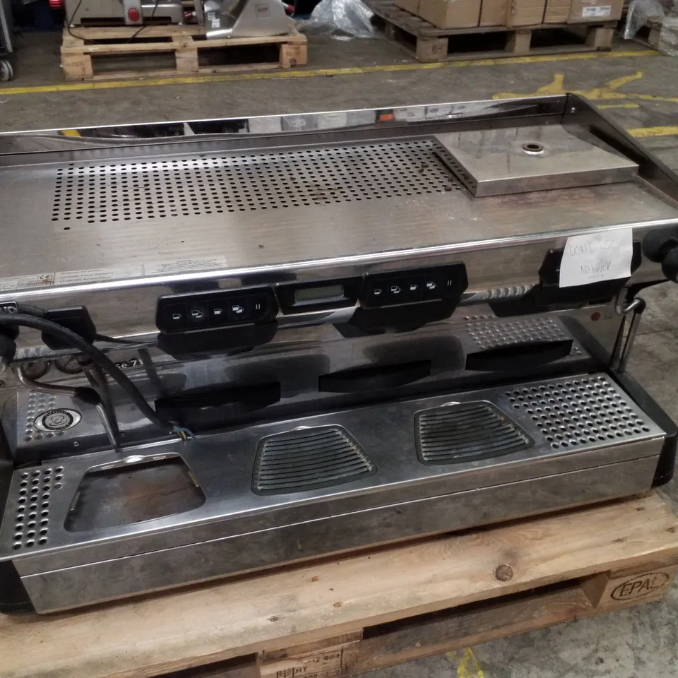RANCILIO RAN7-3 COMMERCIAL 3 GROUP BARRISTA COFFEE MACHINE 
