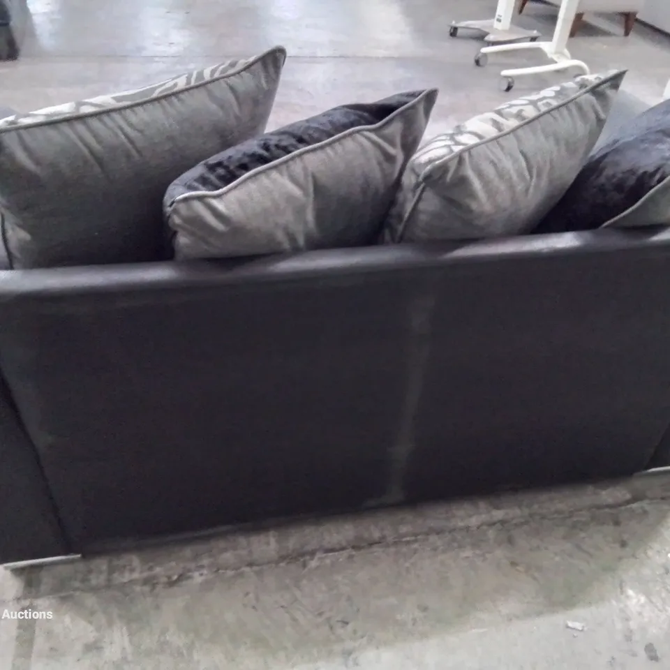 DESIGNER 3 SEATER HILTON STYLE FABRIC UPHOLSTERED SOFA IN VIPER BLACK AND CHARCOAL GREY COLOUR 