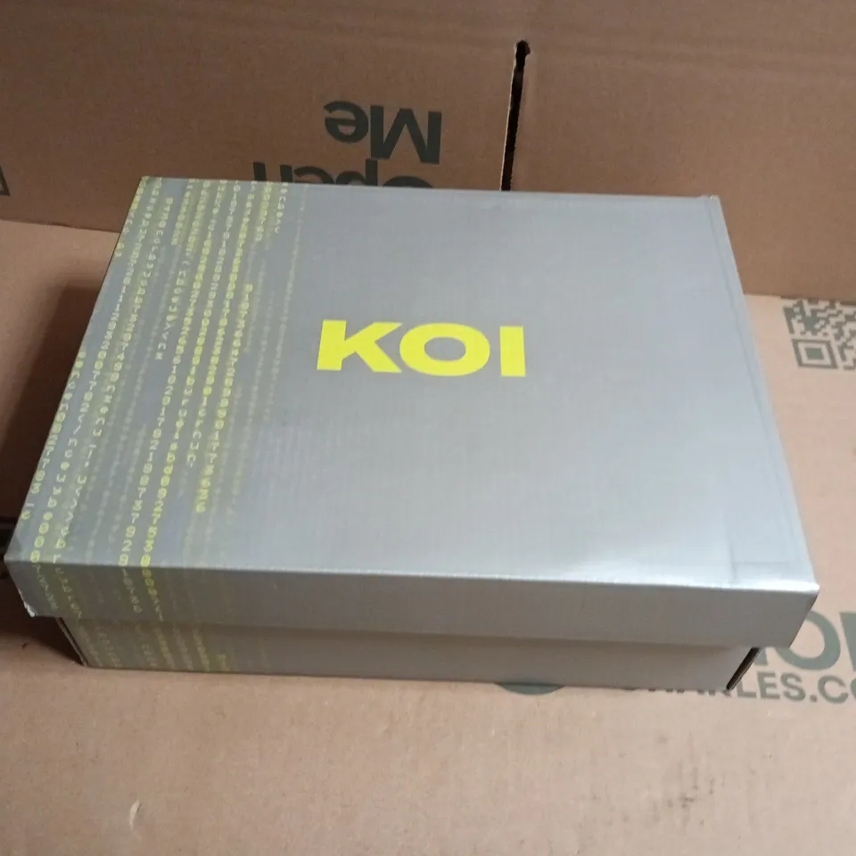 BOXED KOI TIRA MARY JANE SHOES IN FLORAL - UK 7