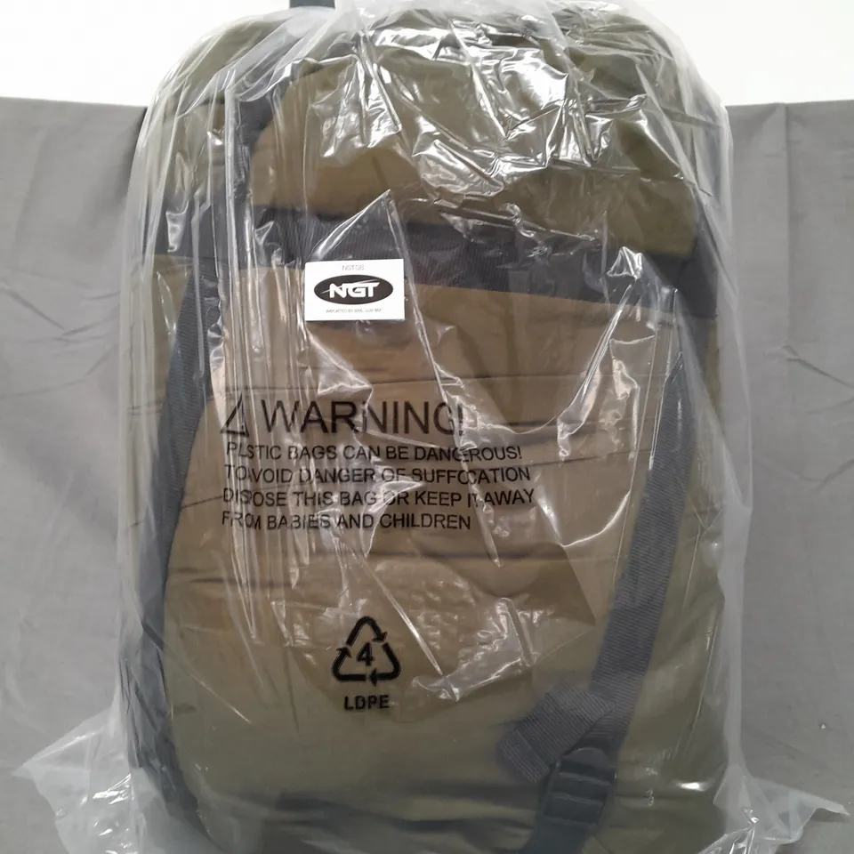 NGT SLEEPING BAG IN SAGE GREEN