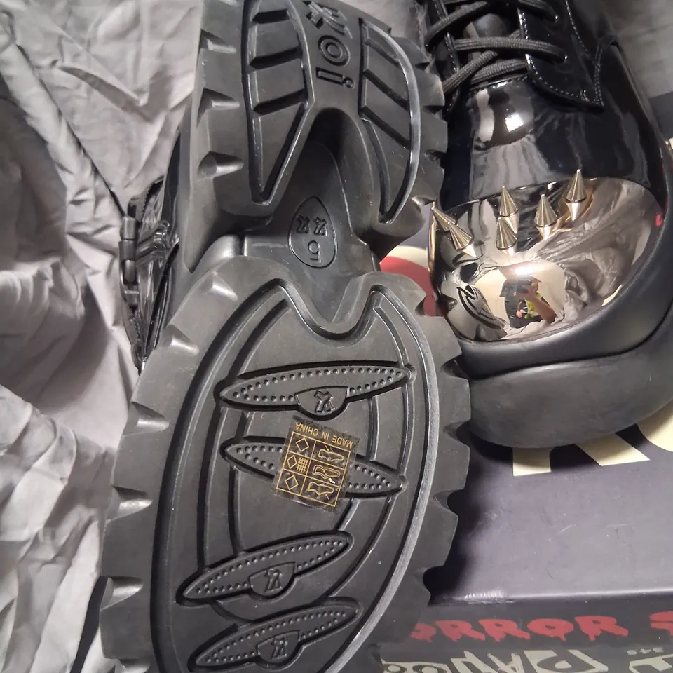 BRAND NEW BOXED RICHARD O'BRIEN'S ROCKY HORROR SHOW X KOI EDDIE'S TEDDY PLATFORM SPIKED BOOTS BLACK SIZE 3
