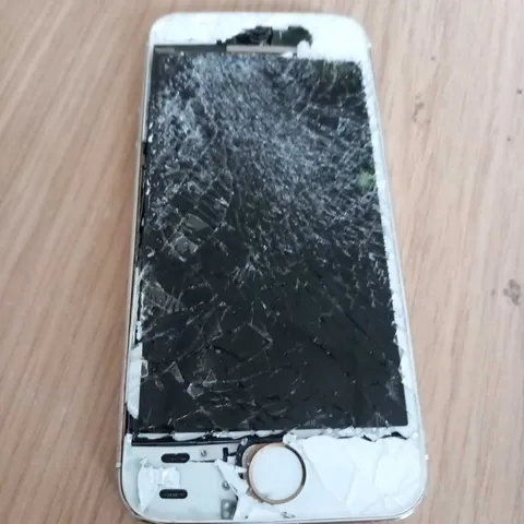 APPLE IPHONE A1457 MOBILE PHONE