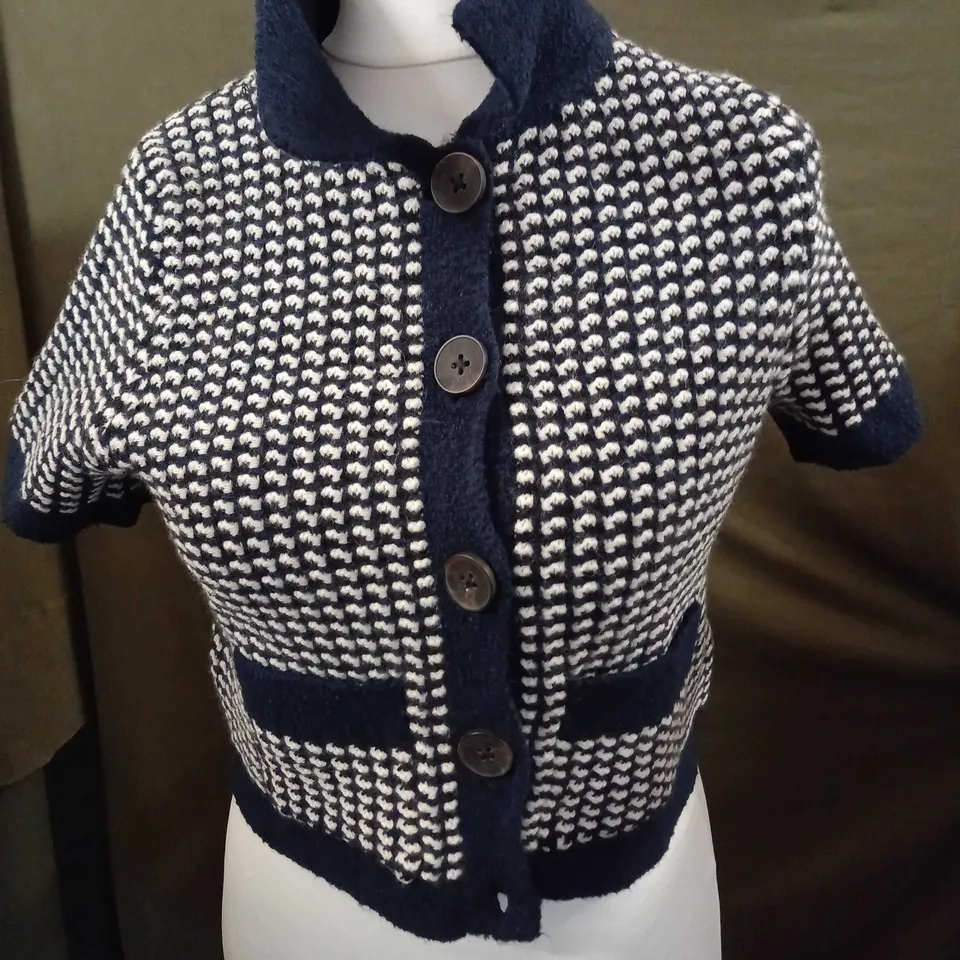 BODEN SHORT SLEEVE CROPPED CARDIGAN IN NAVY/WHITE - XS