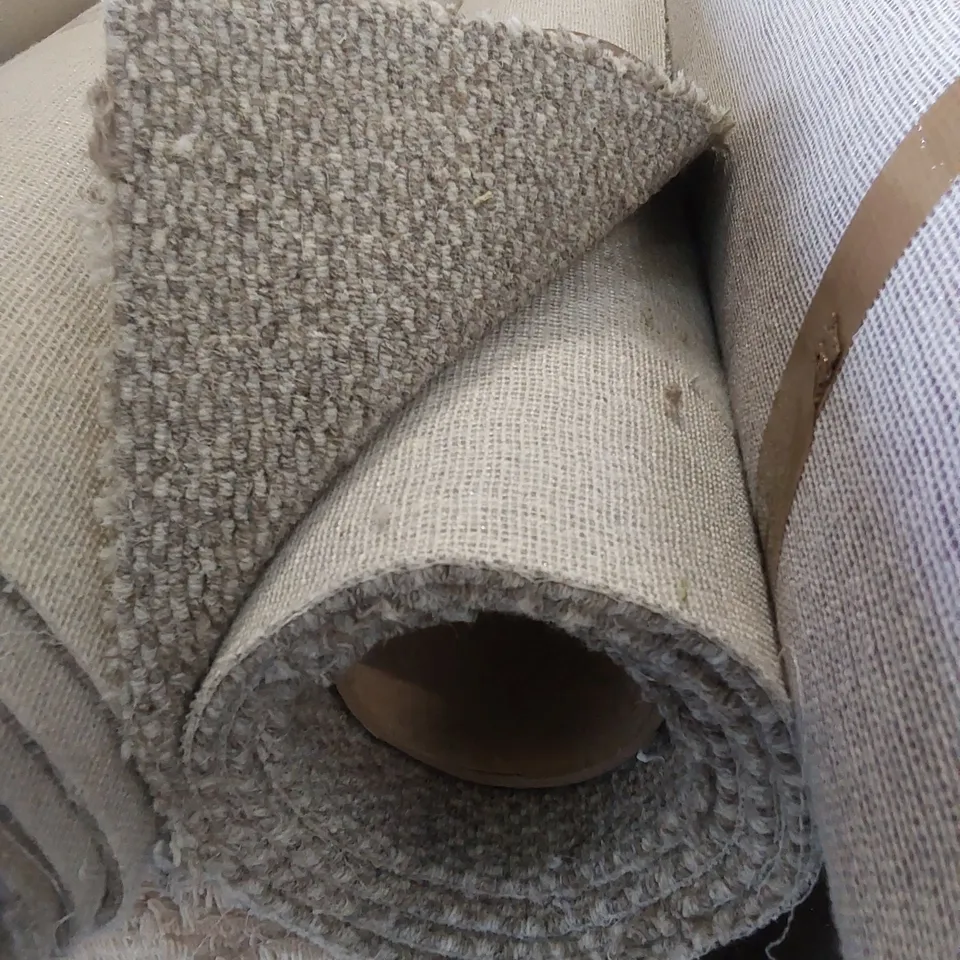 ROLL OF QUALITY LAKELAND AMBLESIDE HERDWICK CARPET // SIZE: APPROX 5 X 2m