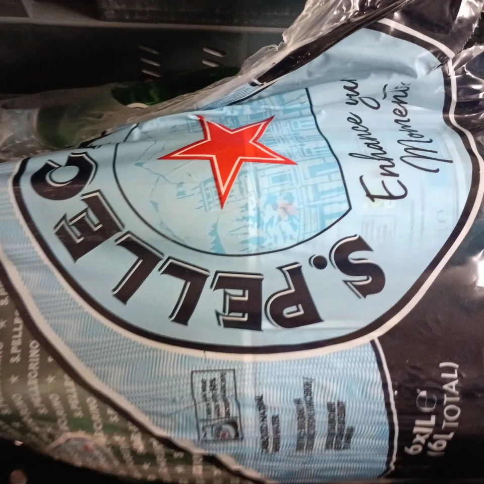 APPROXIMATELY 5 ASSORTED FOOD AND DRINK ITEMS TO INCLUDE SAN PELLEGRINO, TANGO, ETC