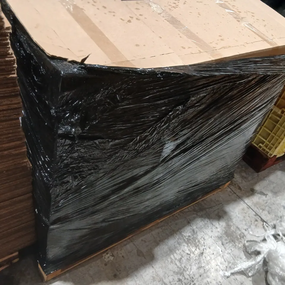 PALLET OF ASSORTED ELECTRICAL DEVICE CASES AND ACCESSORIES