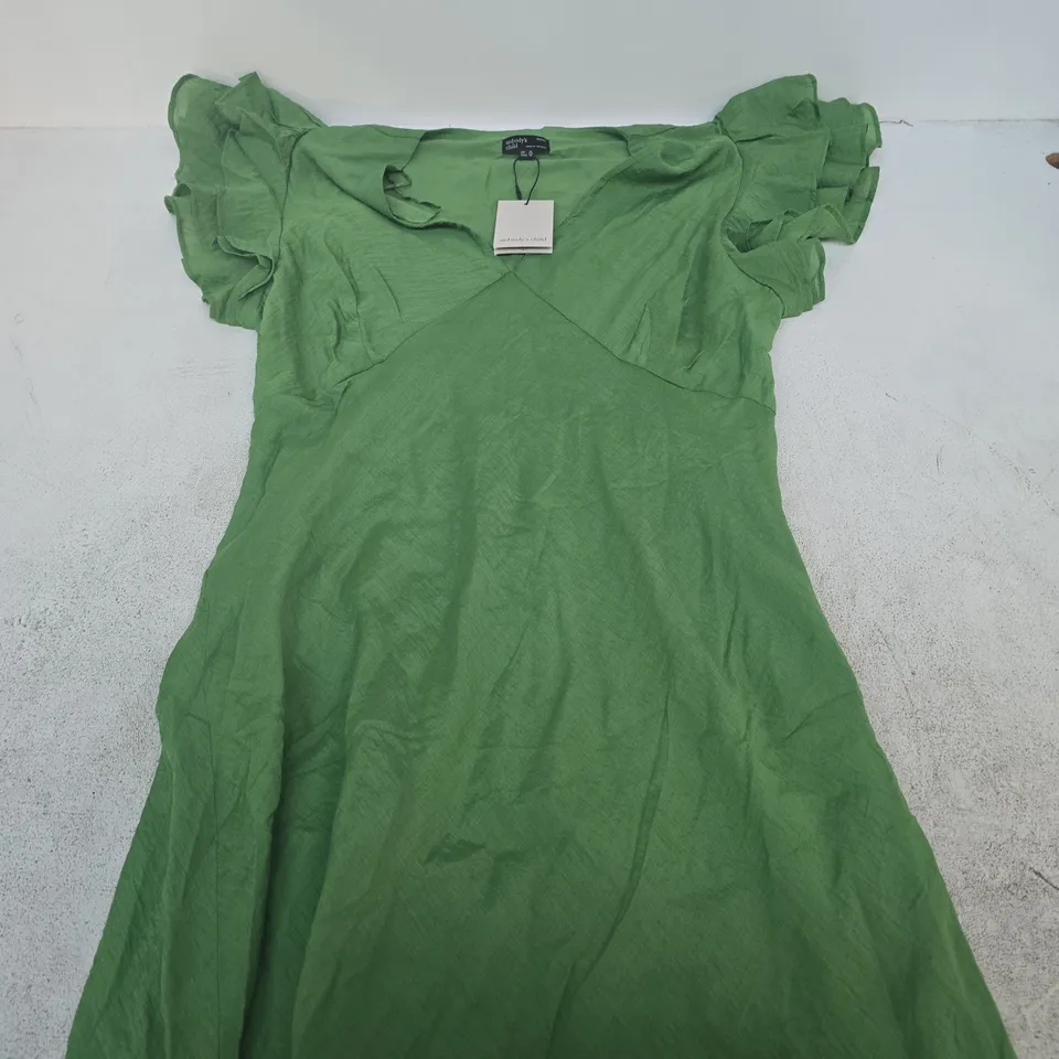 NOBODYS CHILD PETITE LAYLA MIDI DRESS - SIZE 16