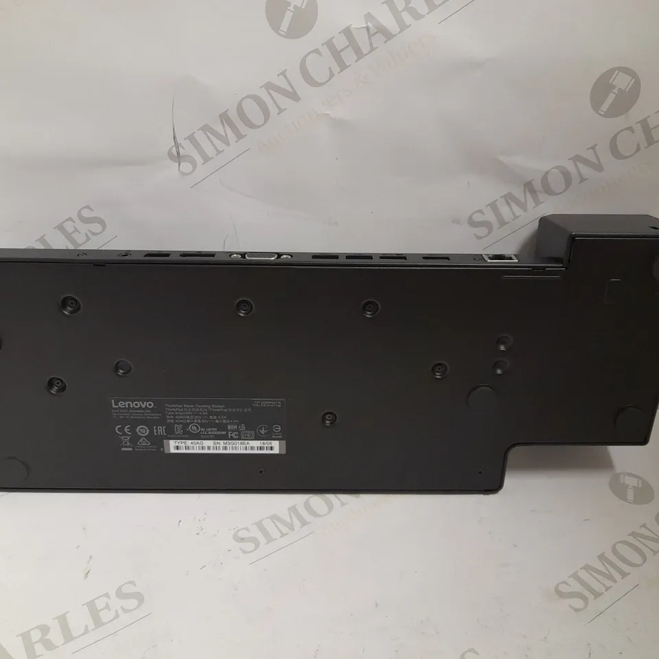 LENOVO 40AG THINKPAD BASIC DOCKING STATION	
