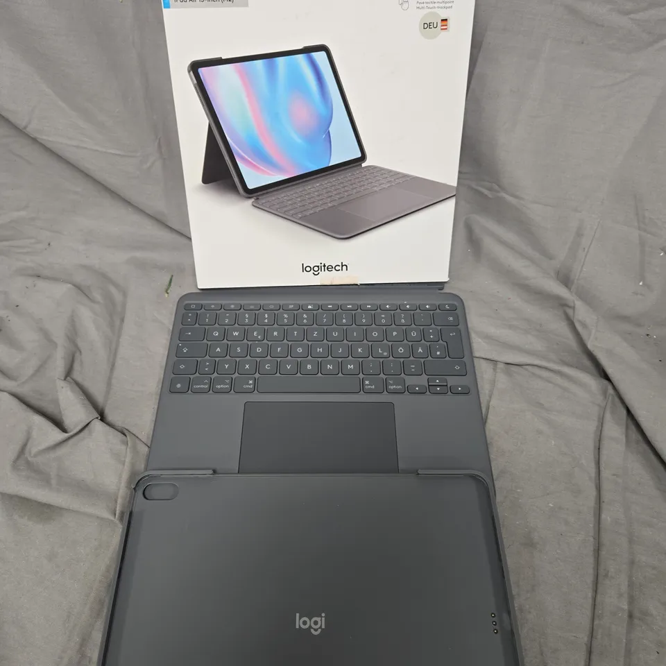 BOXED LOGITECH COMBO TOUCH IPAD AIR KEYBOARD - GERMAN LAYOUT