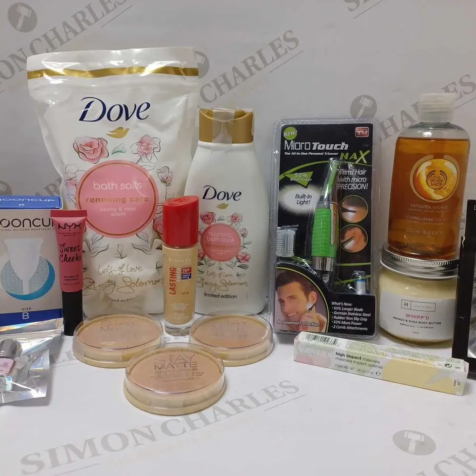 LOT OF APPROX 10 ASSORTED BEAUTY PRODUCTS TO INCLUDE NYX SWEET CHEEKS TINT, RIMMEL FOUNDATION, FALSE EYELASHES, ETC 