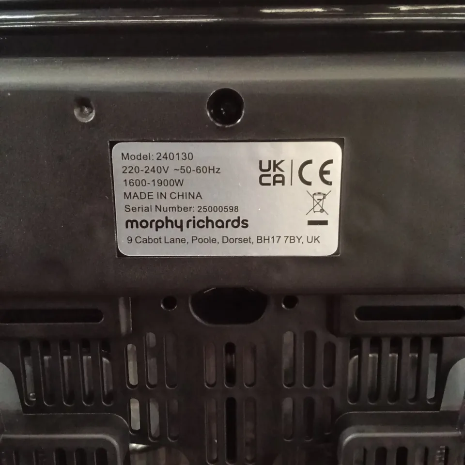 BOXED MORPHY RICHARDS 4 SLICE TOASTER - VINTAGE STEEL - 240130