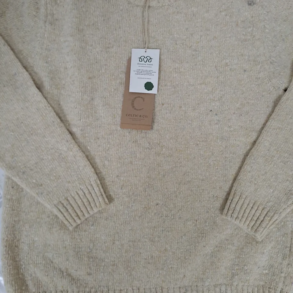 CELTIC & CO MENS DONEGAL CREW NECK JUMPER IN XL 